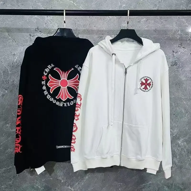 Q29—P230 -Chrome Hearts/Chrome Hearts printed zipper sweatshirt cardigan jacket -420 grams of high-density, high-quality wool, soft, delicate and skin-friendly, soft and silky to the touch, warm and skin-friendly -The hardware zipper accessories are all customized and full of details -Colour: black white -Size: S M L XL
